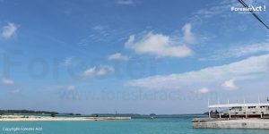 Dermaga Pulau Harapan yang dibalut lautan dan langit yang biru jernih