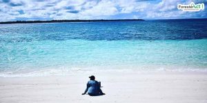 Bersantai di Pantai Ngurtafur (instagram.com)